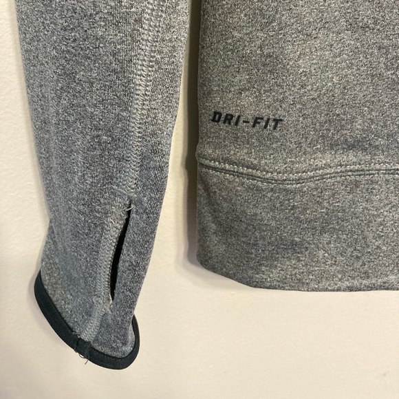 Nike Pro Dri Fit cowl pullover - Picture 5 of 9